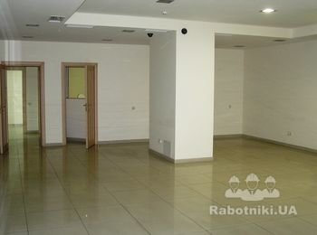 Хол - выходы в кабитнеты.