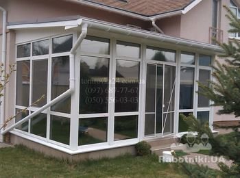 Тонировка окон на веранде пленкой Silver 35%.