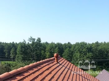 Вентилятор кухонной вытяжки на крыше