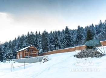 будівництво опорної стіни з каменю -довжина 75м