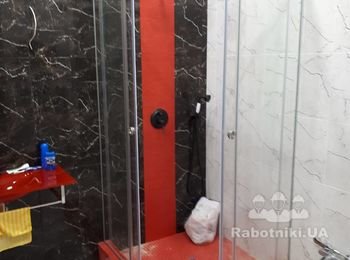 Раздвижные душевые кабины с двустворчатыми дверями из прозрачного закаленного стекла по замеренным индивидуальным размерам. Больше информации на сайте vseizstekla.com