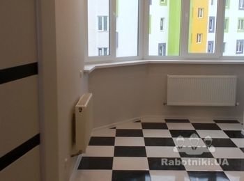 пол и стены бело-черном варианте