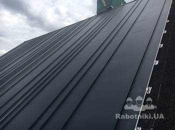 Фальцевая кровля с разной шириной картин из алюминия Префа (PREFA)