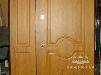 Полуторные двери Страж
http://vsidveri.kiev.ua/index.php/kolektsiya-stabiliti