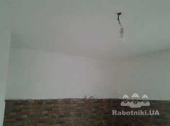 Шпаклёвка, оштукатуривание потолка и стен, с последующей покраской.