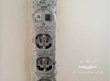 монтаж розеток