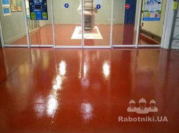Напольное покрытие "Окрас" ,выполнено в складском помещении, методом окрашивания, предварительно подготовленной поверхности основания.Толщина такого покрытия составляет 0,2-0,7 мм.