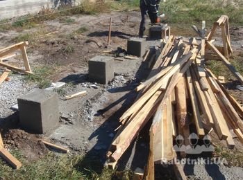 столбики армированные под автомобильный навес