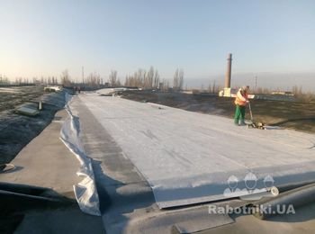 Монтаж кровли из ПВХ-мембраны