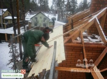 18. Устройство подшивки свесов «открытым» способом на ребре