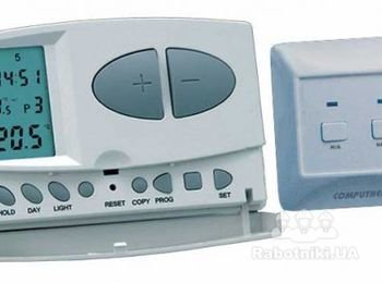 Заданная температура в помещении поддерживается с помощью комнатных радио термостатов.