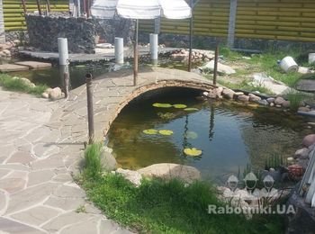 Мы строим большие и маленькие водоемы, декоративные и не очень, мы знаем как сделать так, чтобы вы наслаждались своим прудом и придомовой территорией.
Что ещё? А ещё ландшафтный дизайн, автоматический полив, альпийские горки, фонтаны, водопады, дорожки, подпорные стенки и живые изгороди, ручьи и газон и, конечно же, обслуживание.
Опыт строительства прудов и водоемов более 8 лет!
Более подробнее о нас и наших работах читайте на сайте http://prudim.com.ua/