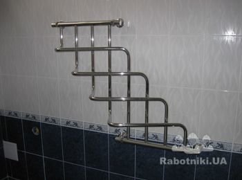 Установка полотенцесушителей.
