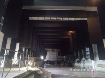 Монтаж тканевых декораций для фестиваля Brave Factory Angar stage