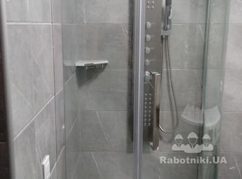 Реалізація різних види робіт: демонтажні роботи, штукатурка, шпаклівка, грунтовка, стяжка, роботи з плиткою/кахелем, укоси ПВХ, арки, лінолеум, ламінат, плінтуса, фарбування, стелі натяжні, встановлення дверей, стелі і стіни з ГКЛ, сантехнічні роботи, тепла підлога, електромонтажні роботи.
Власний інструмент.
В роботі основний пріоритет приділяється якості і срокам виконання робіт.
Гнучкий графік, робота без вихідних!