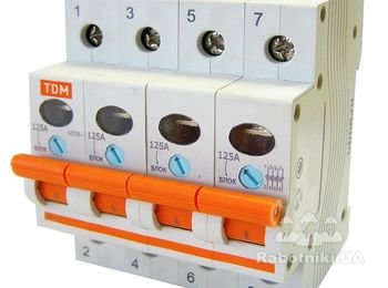 Автоматический выключатель в первую очередь это защита кабельных сетей. Для защиты проводки Вы можете заказать установку автоматических выключателей, которые защитят помещение от пожара. Автоматические выключатели предназначены для предотвращения короткого замыкания и перегрузки в сети. Преимущества моих предложений: высокое качество работы, низкие цены в городе, также они могут быть договорными. Ремонт проводиться у Вас в дома / офисе под Вашим наблюдением, работаю без выходных.