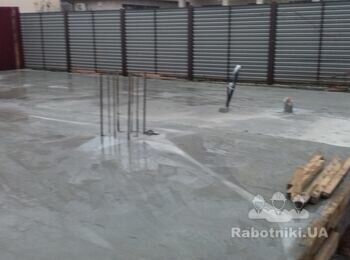 Залили фундаментну плиту