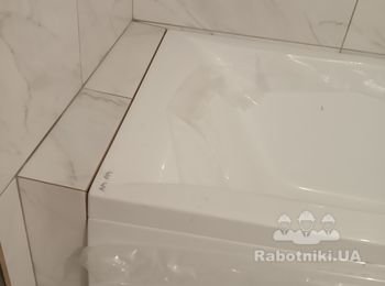 укладка полочки ванна-стена