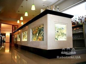 Рецепшен, барные стойки из натурального камня