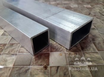 Труба квадратная алюминиевая. Разного сечения. Длина 3,0м и 6,0м.