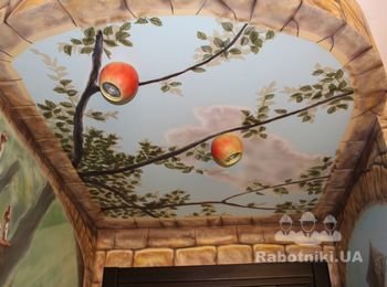 Роспись потолка в детской комнате (задача - скрыть некрасивый архитектурный элемент), небо, раскрас светильников под яблоки.