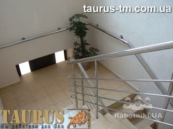 Монтаж внутрішніх огороджень із полірованої н/ж сталі + настінного поручня TAURUS.com.ua
+380980242448