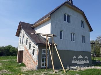 Фото обекта під час підшивання даху