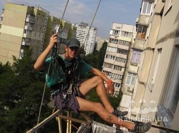 Утепление минеральной ватой и обшивка балкона сайдингом. Сделать можно только с веревок. Киев