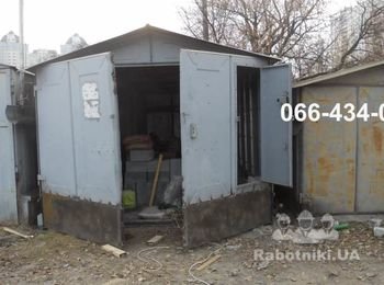 Задание выполнено! Гараж поднят, просветы заложены шлакоблоком, ворота нарощены стальным листом.
Если Ваш гараж находится в Киеве и нуждается в ремонте или увеличении высоты, то такие услуги Вы можете заказать у нас по доступной цене. Полную стоимость определяем после просмотра гаража. Звоните! Заказывайте!
Телефон указан на фото.