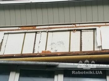 Пластикова вагонка уся розлетілася.
Замовник хоче відновити обшиття.