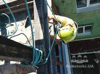 Найскладніші місця обробляємо цементним розчином з мотузок.