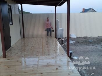 Веранда возле домика, с.Новосилки, Вышгородский р-н, Киевская обл.
