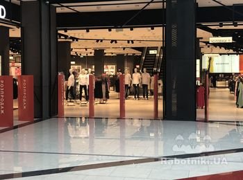 Полный комплекс работ ( от разработки инженерных проектов и их согласования, до монтажа всех систем, отделочных работ и декора) в магазинах ТМ "RESERVED". В том числе, магазина ТМ "RESERVED" в сердце столицы - ТРЦ "ГЛОБУС"