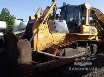 Бульдозер Кomatsu D65EX-15EO
Вес 20т.
Двигатель 205 л. с ;
Отвал 5,61 м3;
Ширина 3460 мм ;
Форма оплаты договорная