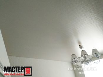 Структурный матовый натяжной потолок