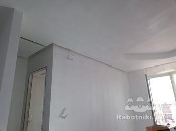 По периметру ниша для подсветки