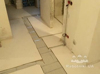 Монтаж кабельных трасс по полу в штробах