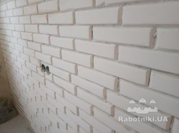 Кухня, стена не до конца доделана ещё покрасить и швы ,заказчик думает в какой цвет, позже скину концовку.