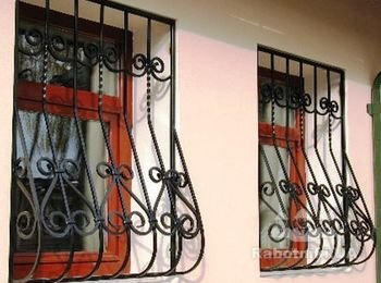 Решетка на окно капелька