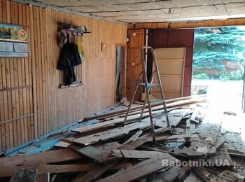 Демонтаж стелі і підлоги (стяжка).