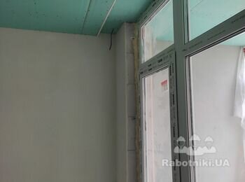 Ніша для прихованого карнизу з LED підсвічуванням.