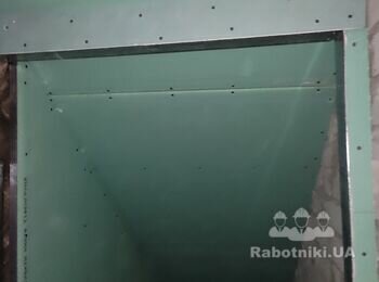 Зашивання сходів (стеля - косина).