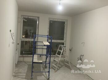 Близько до фінішу в квартирі на Сихові.