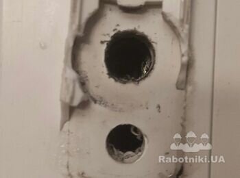 Дрібний ремонт меблів, фурнітури дверей