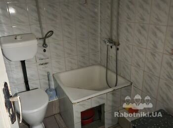 Необхідно зробити комплексний ремонт санвузлів (великий обсяг)