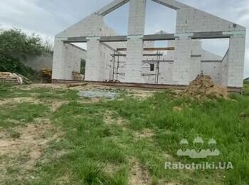 Облаштування нової кровлі з металочерепиці площею 250 квм з утепленням