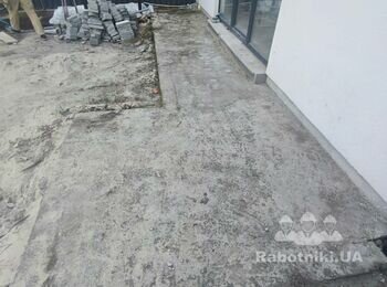 Положить плитки +-150м2