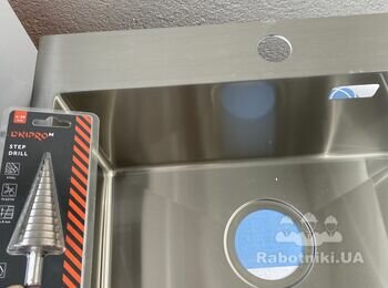 Потрібно зробити отвір в мийці з нержавійки під дозатор Київ, Шулявка