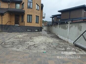 Оздобити паркан "Баранцем" і облицювати плиткою