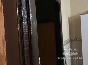 Демонтаж плитки 20кв м, та демонтаж дверей 3 ( дверний блок 4 )